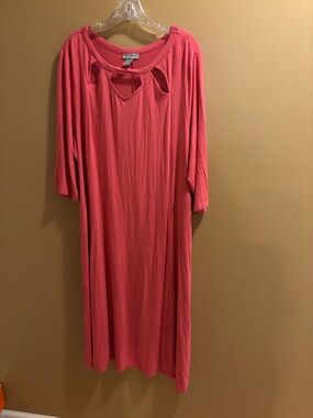 ⭐️⭐️Catherine’s  Coral Maxi Dress with Keyhole Cutouts